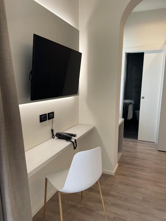 Hotel Tritone 卡奥莱 外观 照片