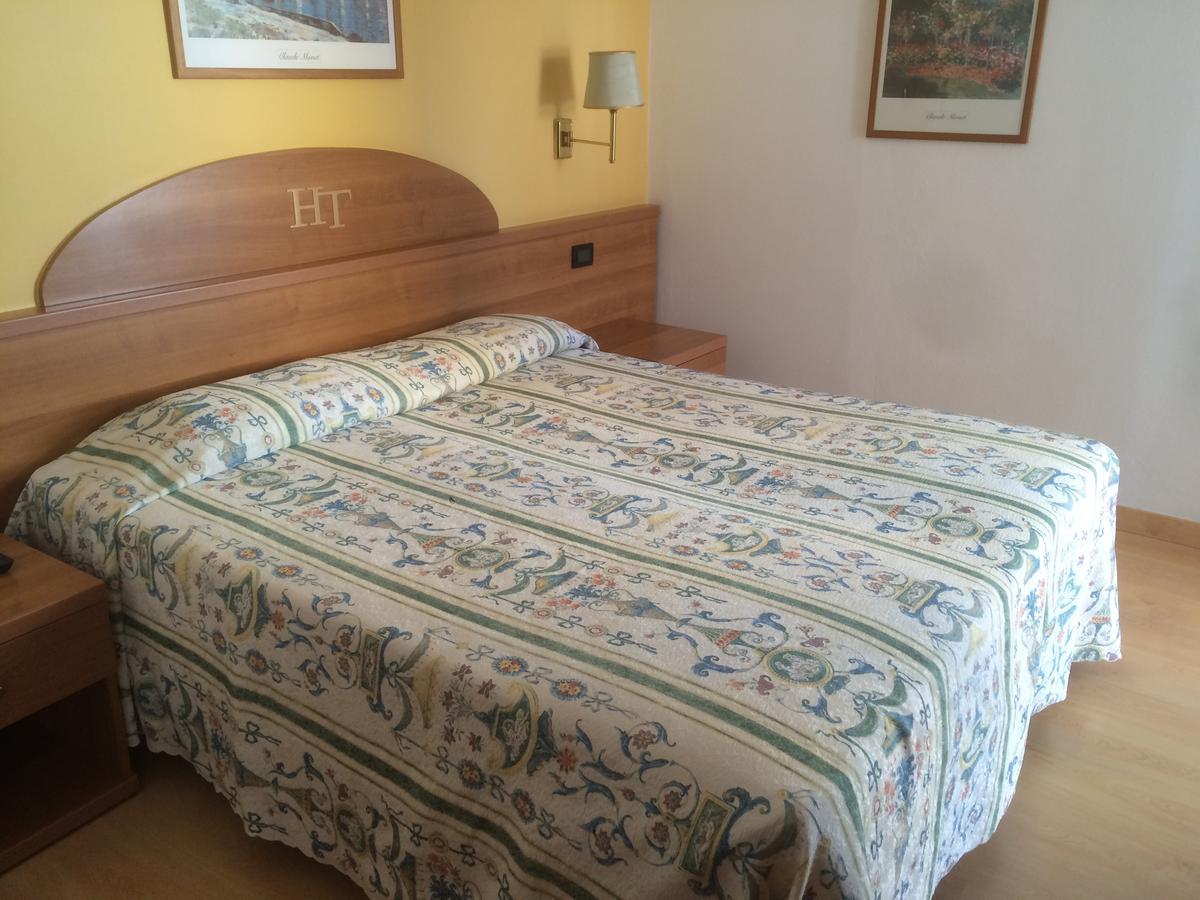 Hotel Tritone 卡奥莱 外观 照片