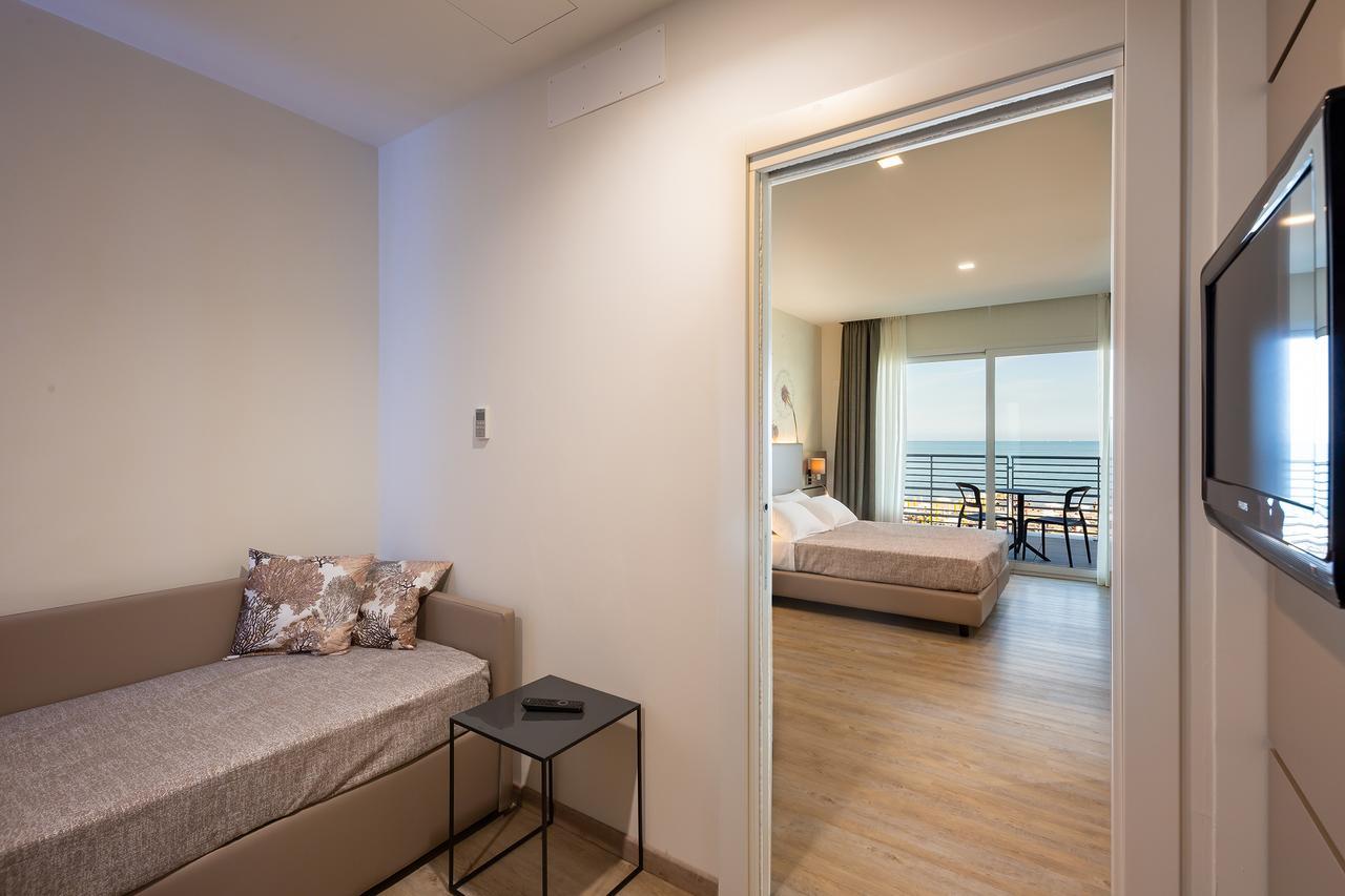 Hotel Tritone 卡奥莱 外观 照片